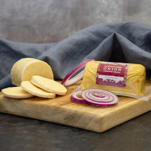 Lymn Bank Farm Caramelised Red Onion Cheese Barrel (145g)